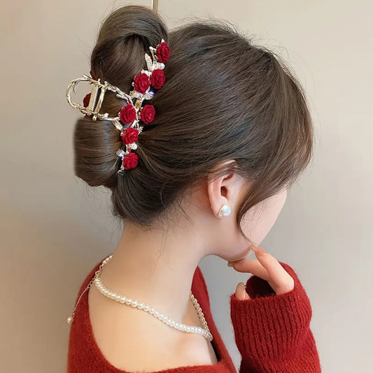 Floral Rose Elegant Grab Clip